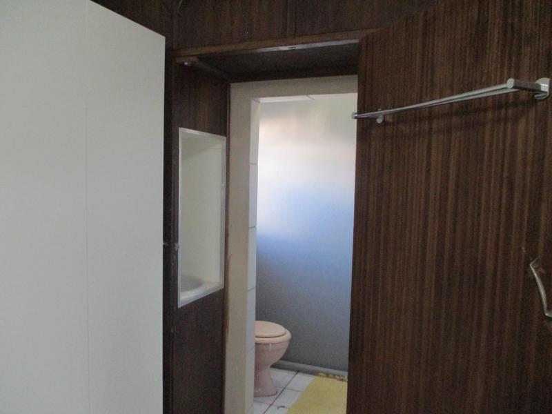 5 Bedroom Property for Sale in Uitsig Free State